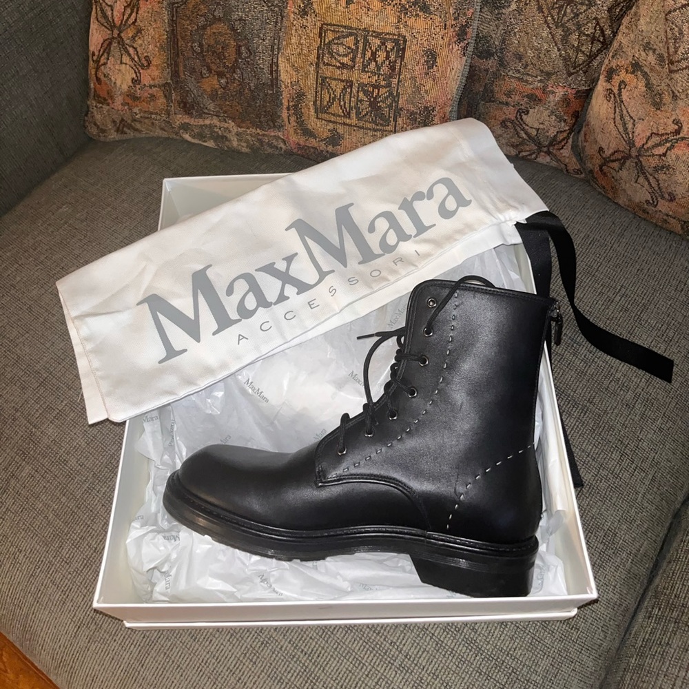 Max Mara lace up ankle boots